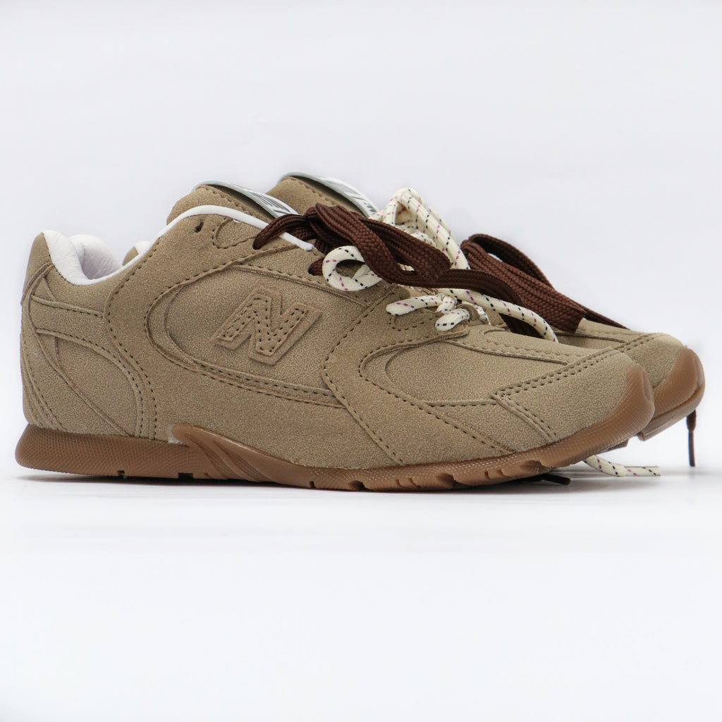 MIU MIU NEW BALANCE Y35