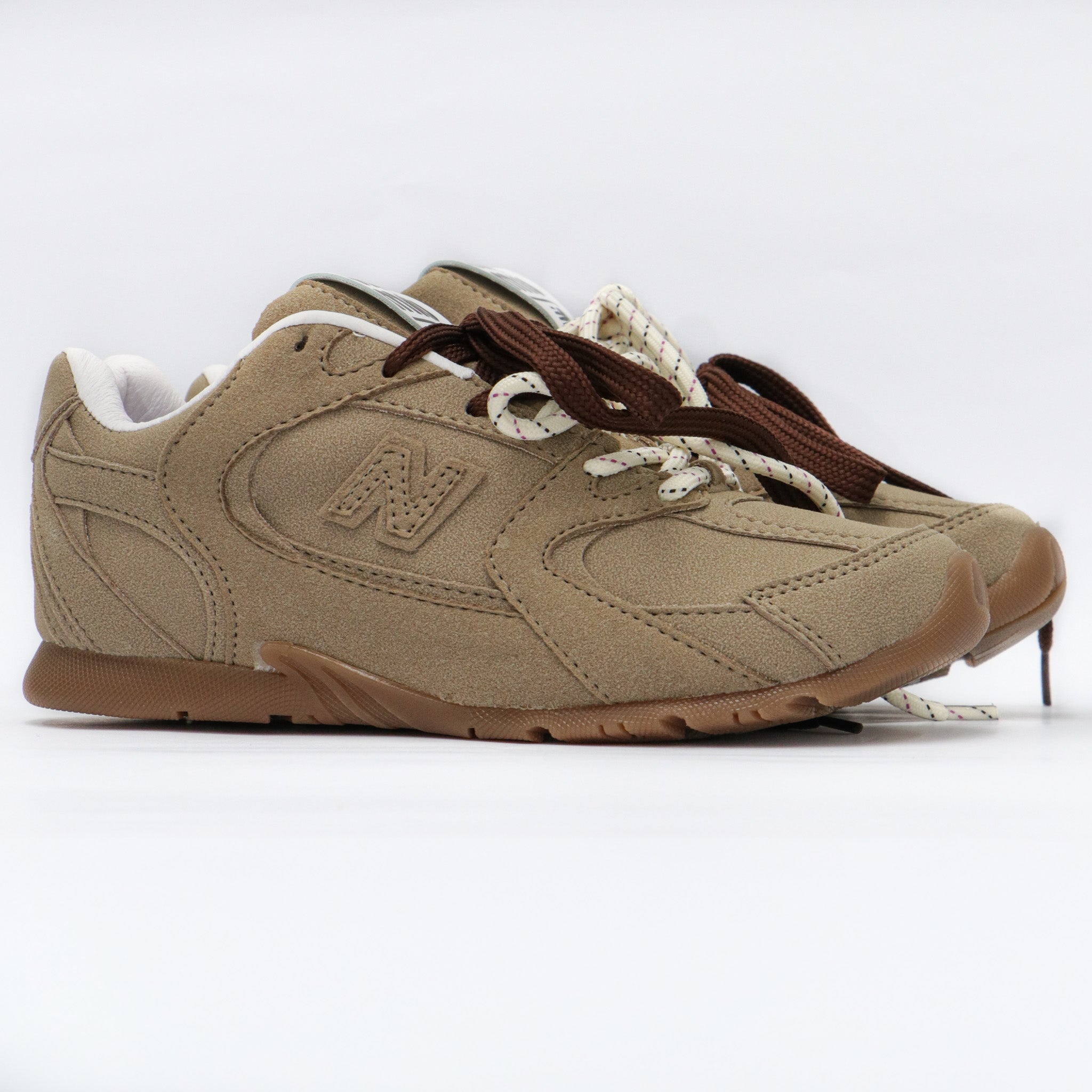MIU MIU NEW BALANCE Y35