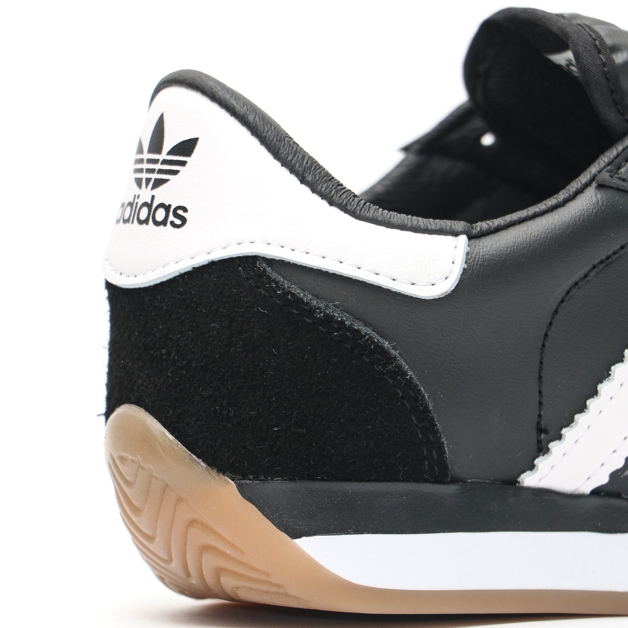 ADIDAS COUNTRY Y30